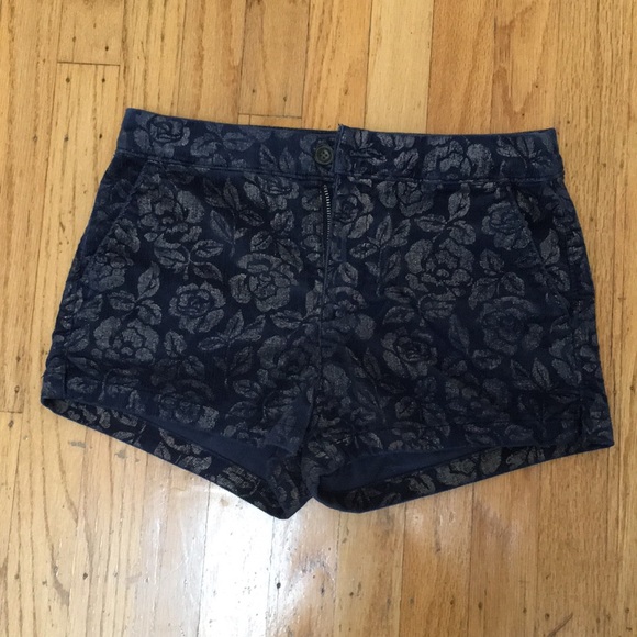Abercrombie & Fitch Gold and Blue Floral Shorts - Picture 2 of 8